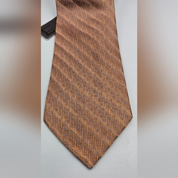 Dunhill London Geometric 100% Silk Men's Tie Brand New With Tags - Picture 2 of 7